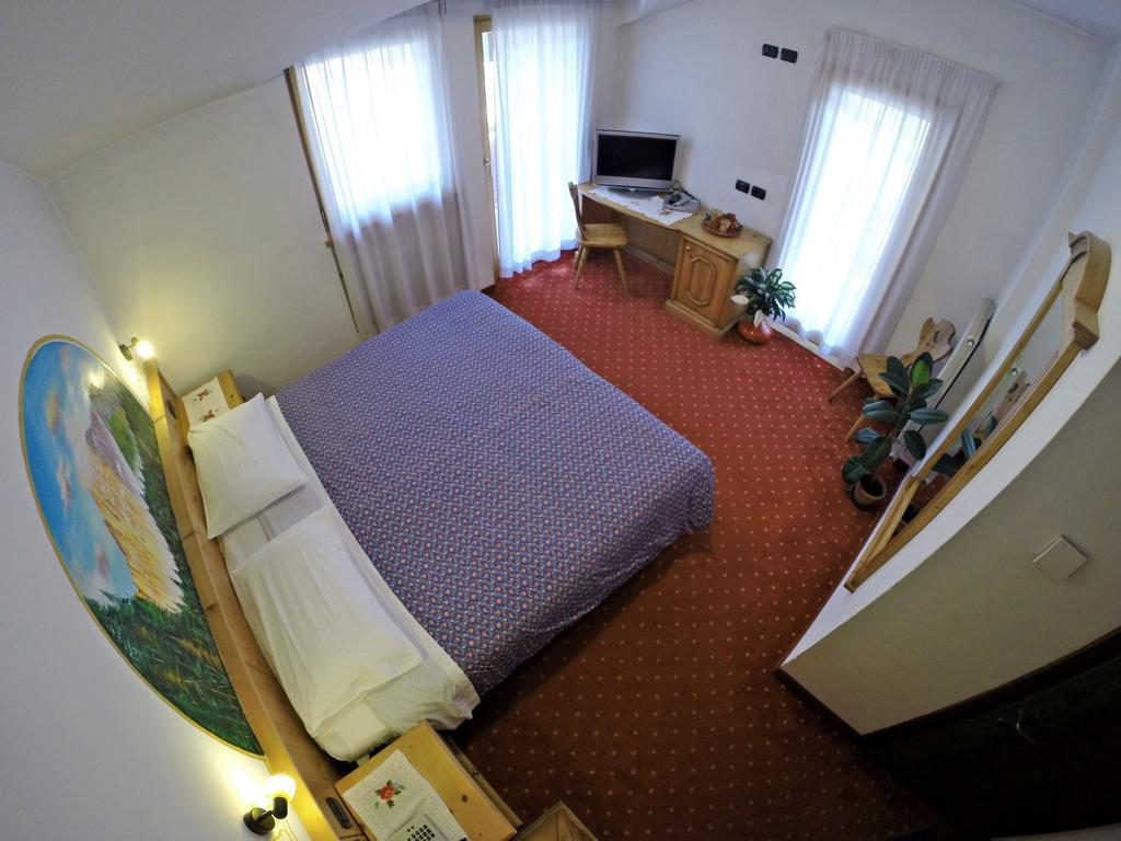 Hotel La Montanina アッレゲ 部屋 写真